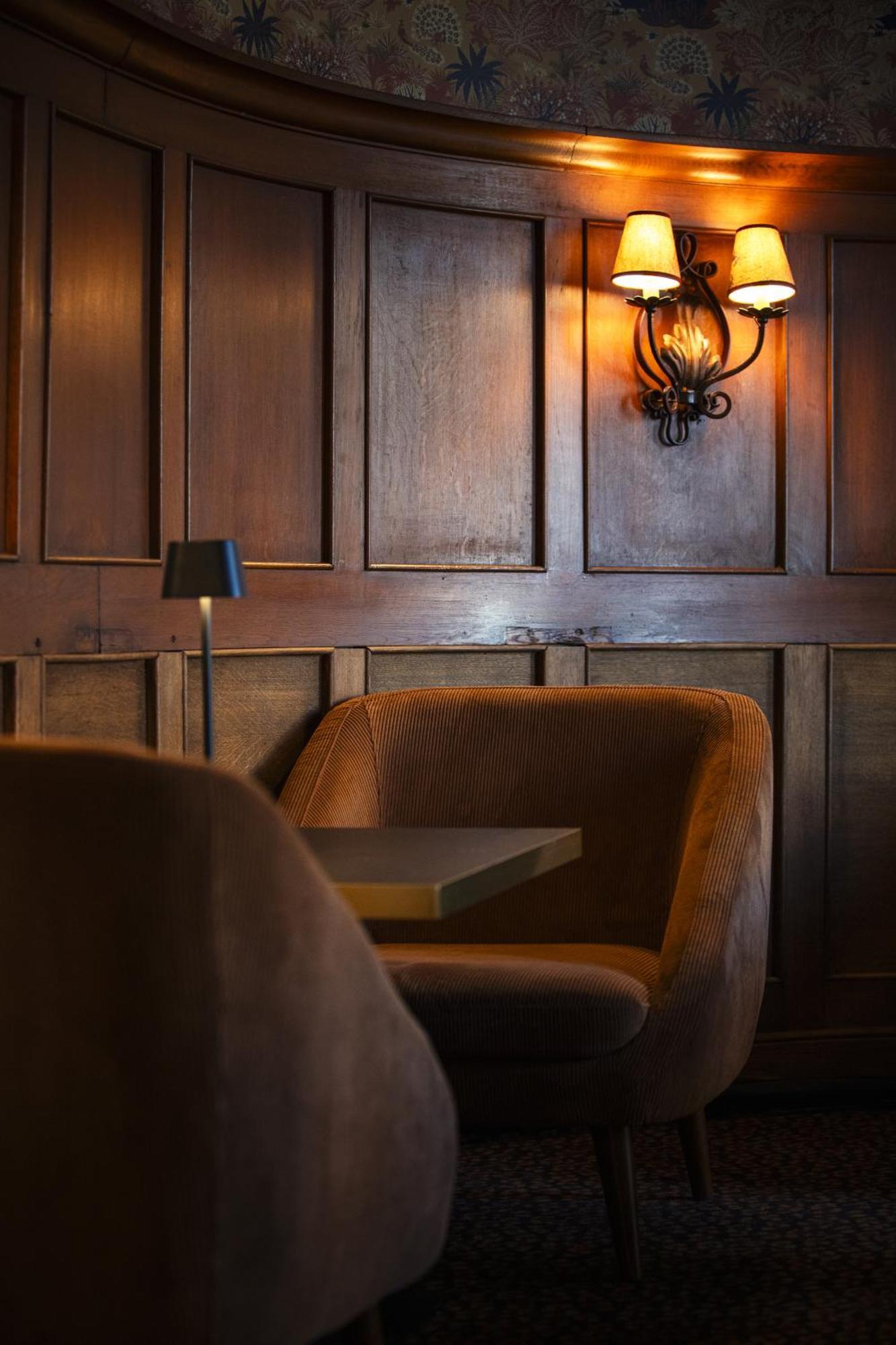 & Le Grand Monarque, Bw Premier Collection Hotel