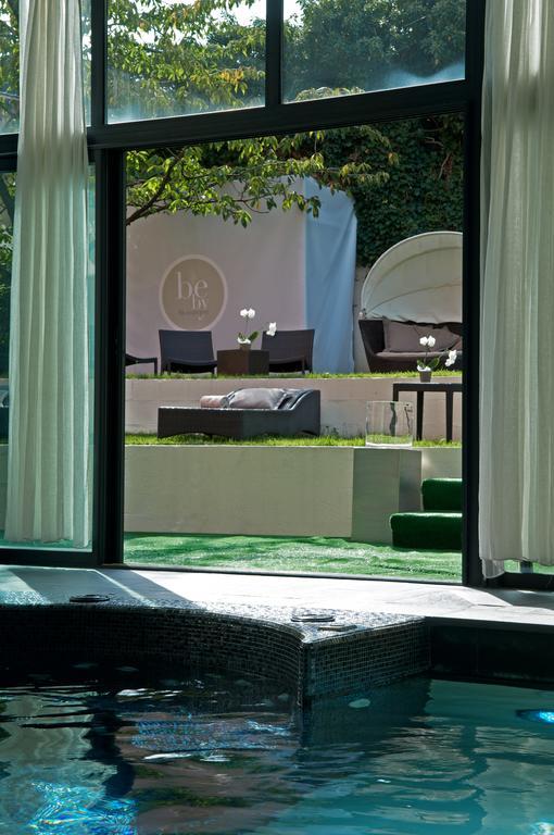 & Le Grand Monarque, Bw Premier Collection Hotel Chartres