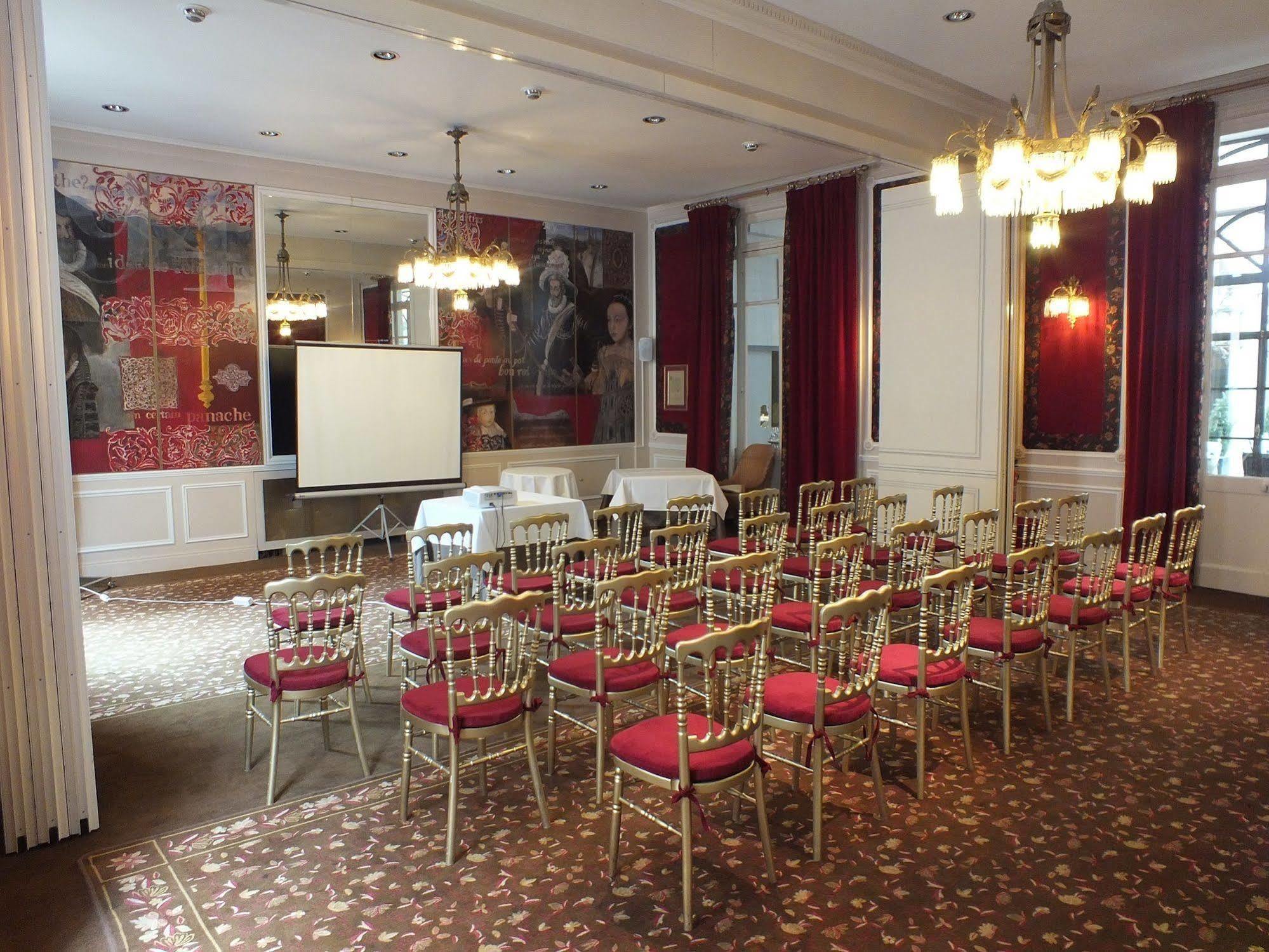 & Le Grand Monarque, Bw Premier Collection 4* Chartres
